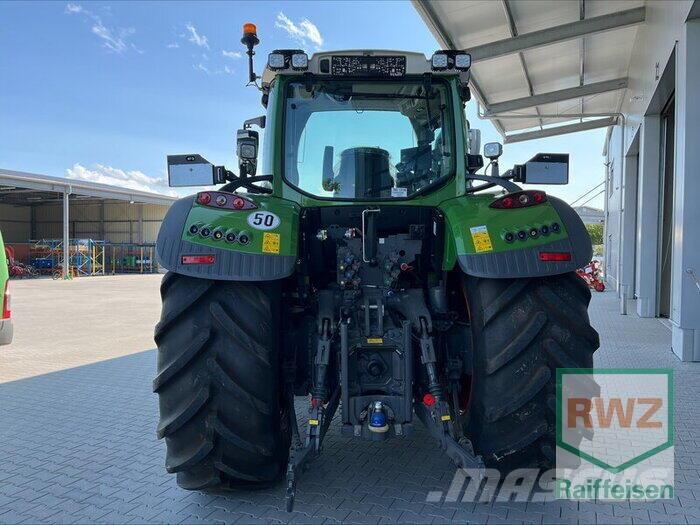 Fendt 724 Vario Gen6 الجرارات