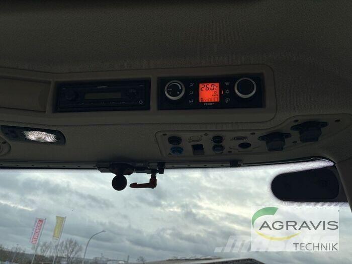 Fendt 724 VARIO SCR الجرارات