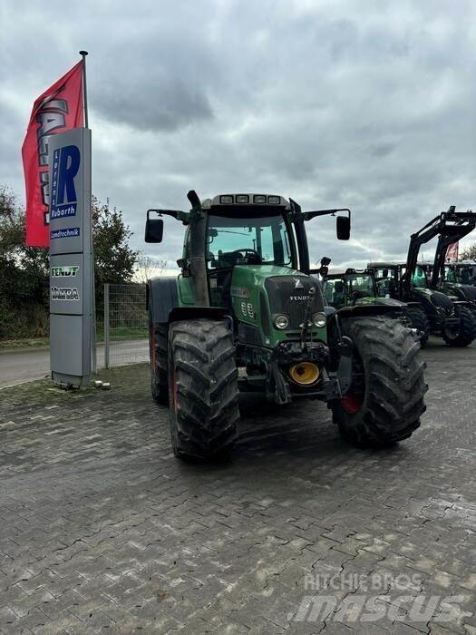 Fendt 820 VARIO الجرارات