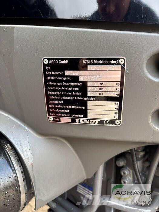 Fendt 933 VARIO S4 الجرارات