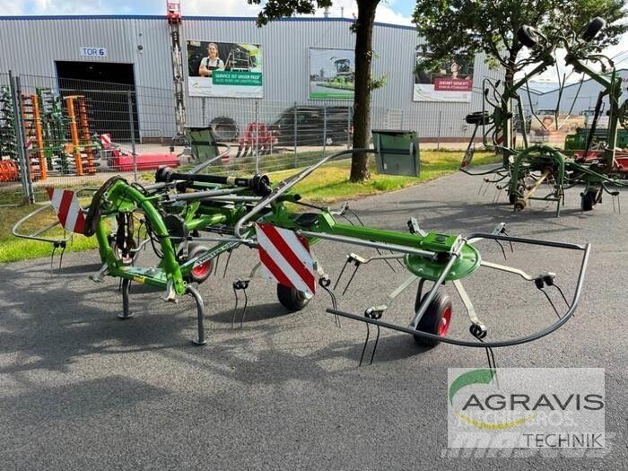 Fendt TWISTER 5204 DN مكابس وميبسات التبن