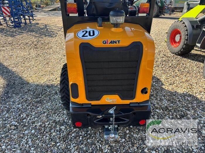 GiANT G2300 HD لوادر بعجل