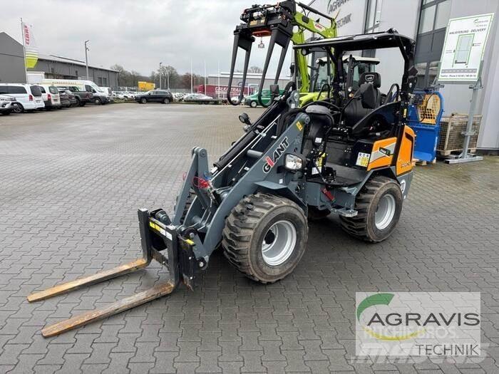 GiANT G2500 HD لوادر بعجل