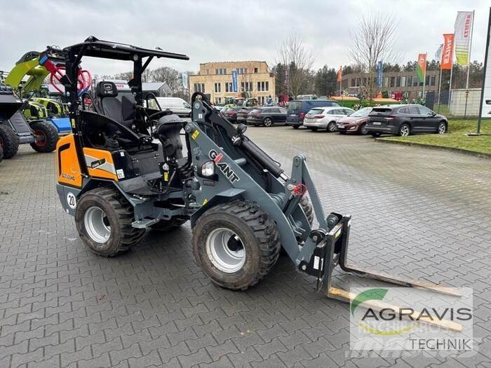GiANT G2500 HD لوادر بعجل