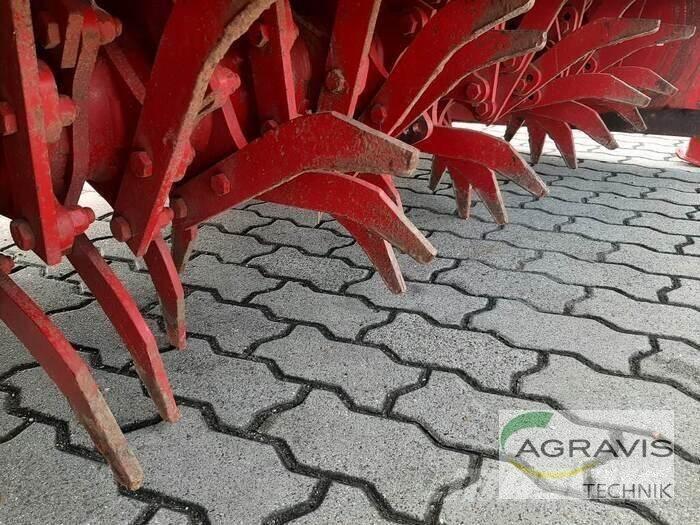 Grimme GF 200 الكاسحات وقلابات التربة ذات المحركات