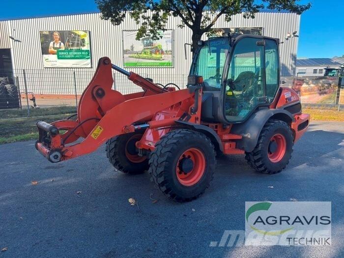 Hitachi ZW 95 لوادر بعجل