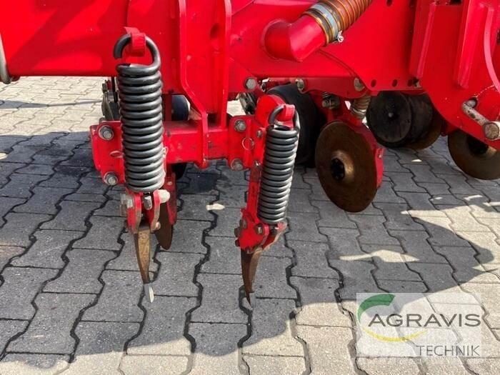 Horsch MAESTRO 8 RC مثاقيب