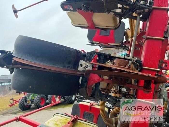Horsch MAISTRO 8 CC مثاقيب