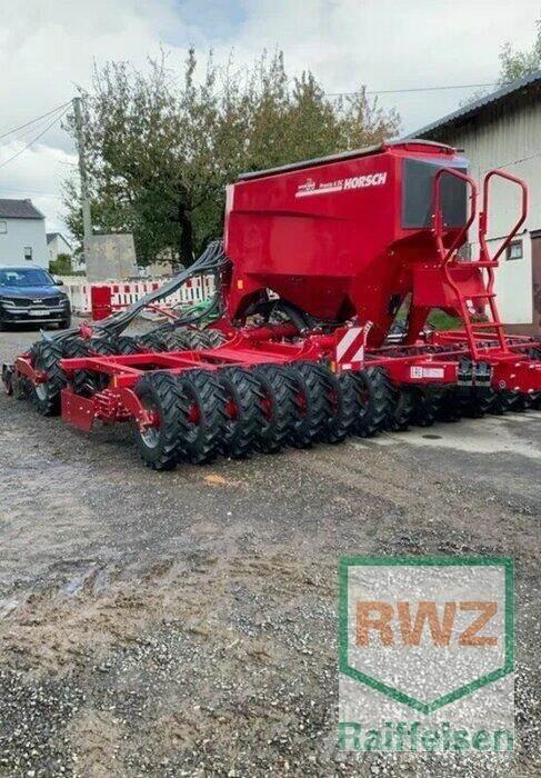 Horsch Pronto 6 DC مثاقيب مدمجة
