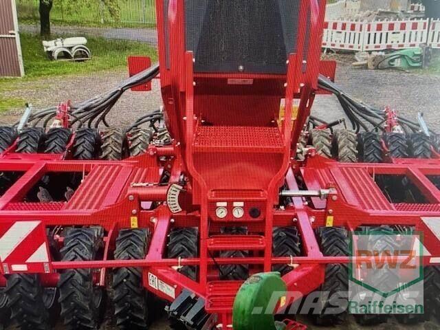 Horsch Pronto 6 DC مثاقيب مدمجة