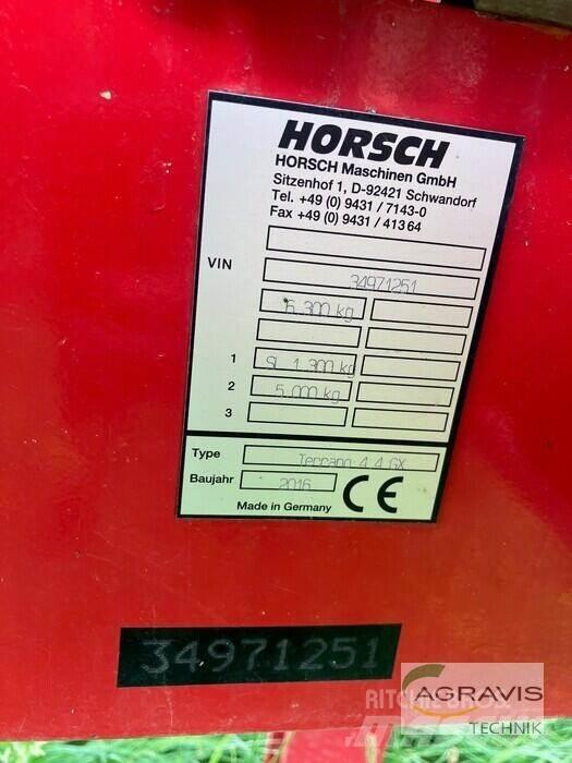 Horsch TERRANO 4.4 GX زراعات