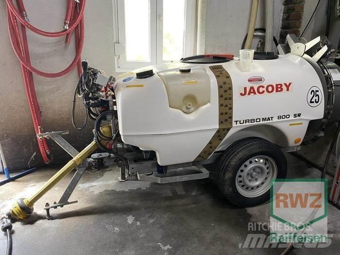 Jacoby Turbomat 800 SR جزازات وأغطية المراعي