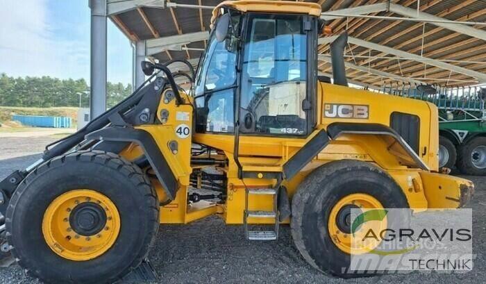 JCB 437 HT لوادر بعجل