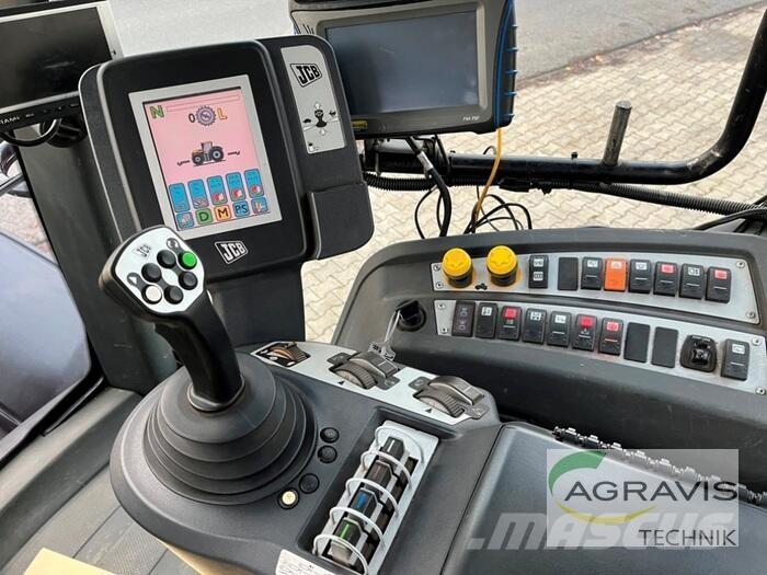 JCB 8310 معدات مناولة لأغراض الزراعة