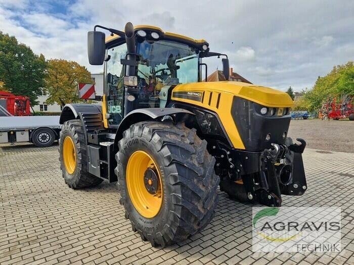 JCB FASTRAC 4220 الجرارات