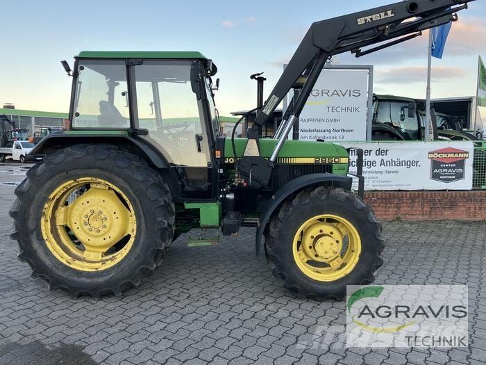 John Deere 2850 A الجرارات