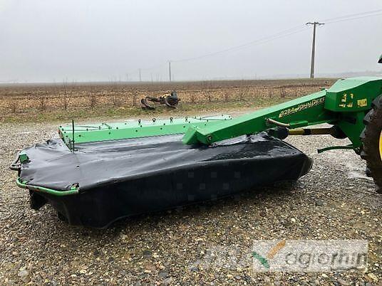 John Deere 328 A جزازات