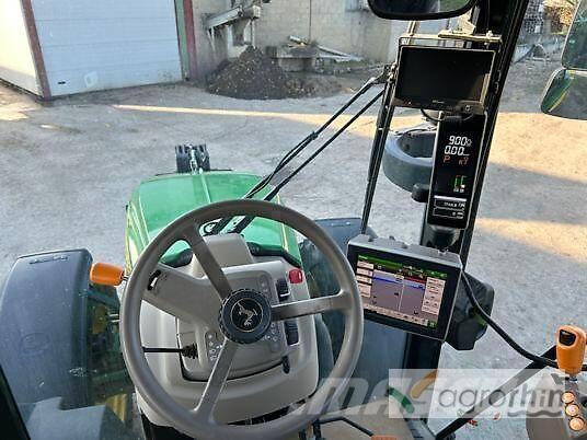 John Deere 5100R الجرارات