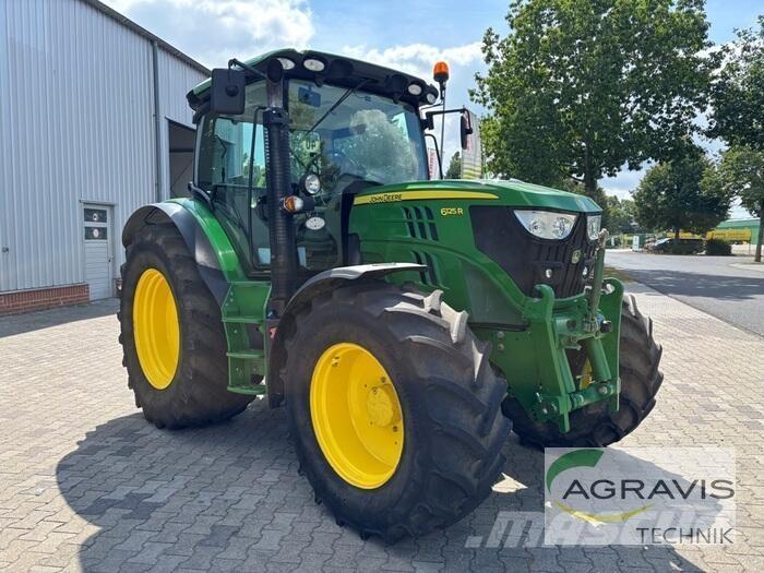 John Deere 6125 R الجرارات