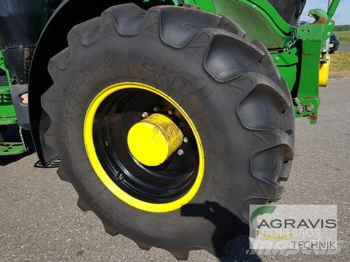 John Deere 6195 R الجرارات