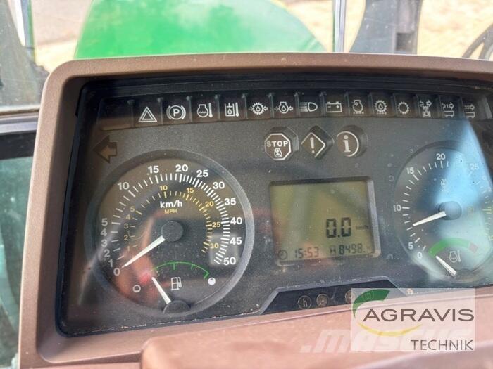 John Deere 6210 الجرارات