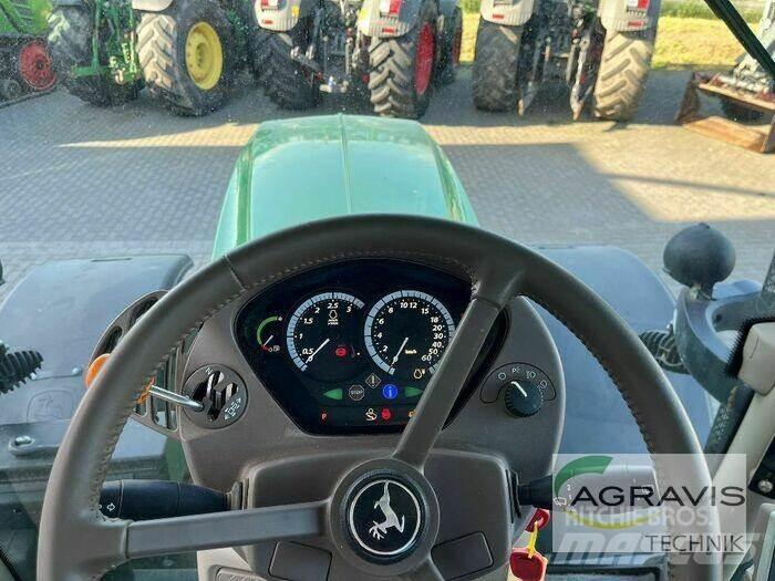 John Deere 6210 R الجرارات