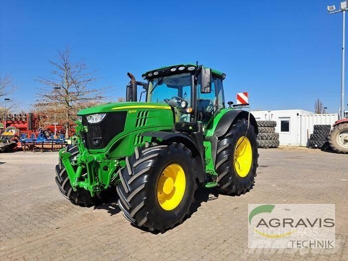 John Deere 6215 R الجرارات