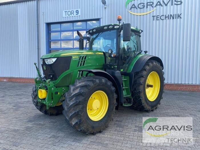 John Deere 6215 R الجرارات