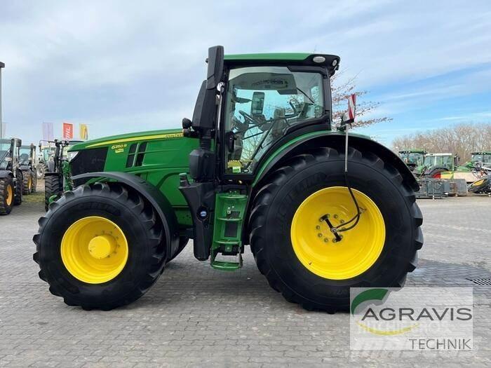 John Deere 6250 R الجرارات