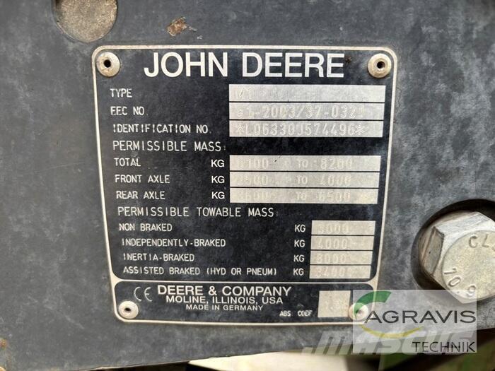 John Deere 6330 الجرارات