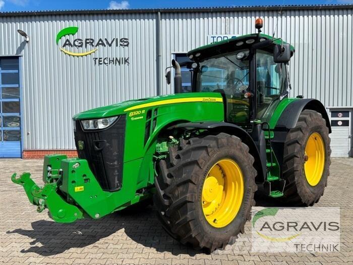 John Deere 8320 R الجرارات