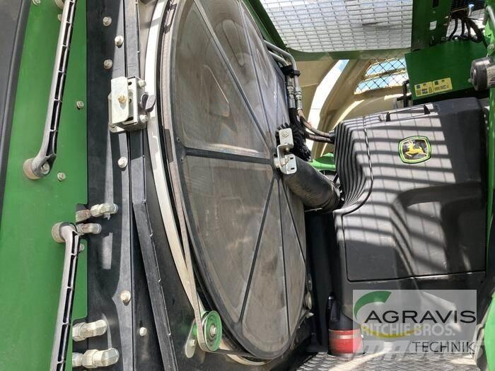 John Deere 8600 I علافات ذاتية الدفع