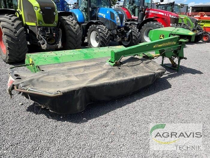 John Deere CC0331 جزازات