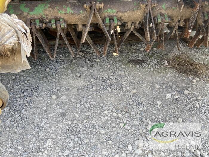 John Deere CC228A جزازات