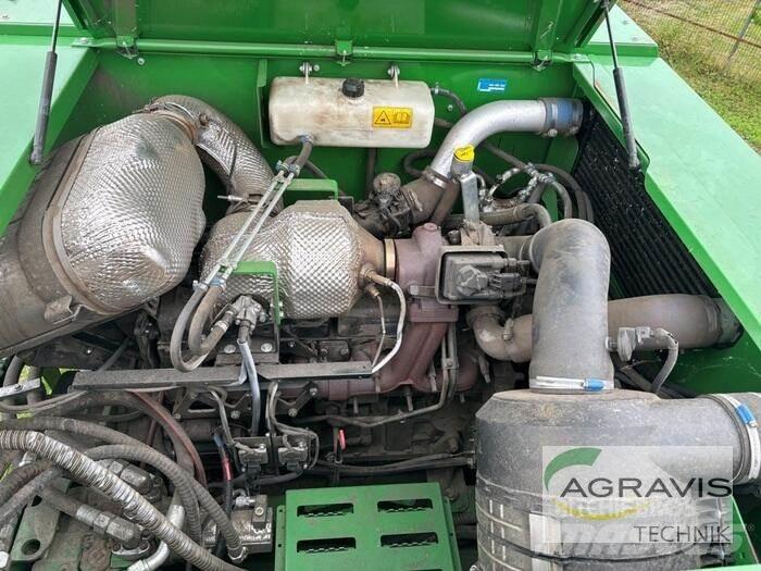 John Deere W 330 حصادات