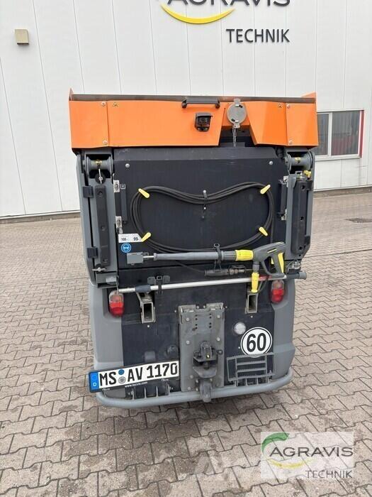 Kärcher MC250 كناسات