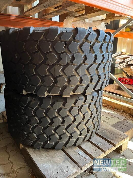  KR445/45R19.5 الإطارات والعجلات والحافات