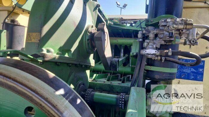 Krone BIG PACK 120-80 محزمات مربعة
