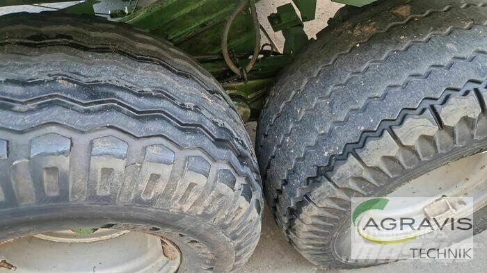Krone BIG PACK 120-80 محزمات مربعة