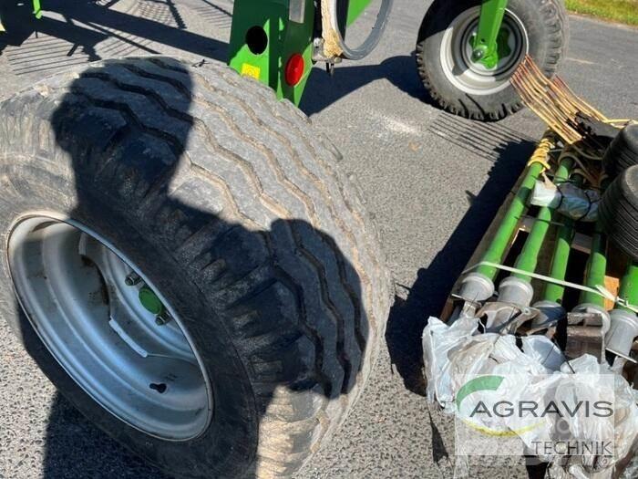 Krone SWADRO TC 880 مكابس وميبسات التبن