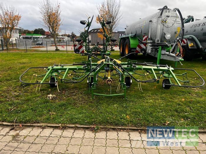 Krone VENDRO 560 مكابس وميبسات التبن