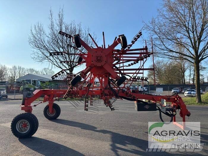 Kuhn GA 8521 مكابس وميبسات التبن