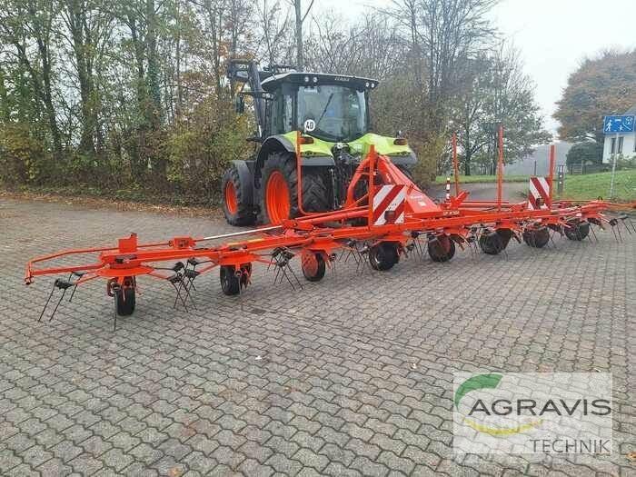 Kuhn GF 8702 مكابس وميبسات التبن