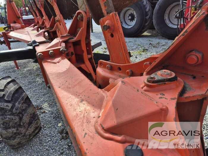Kuhn VARI-MASTER 153 محاريث عكسية