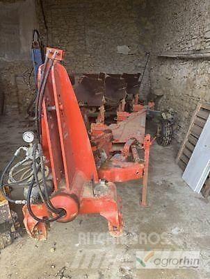 Kuhn VARIMASTER 123 ماكينات وملحقات زراعة أخرى