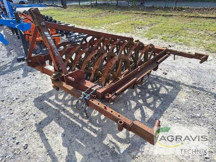 Kverneland SILO-WOLFF معدات تغلفة