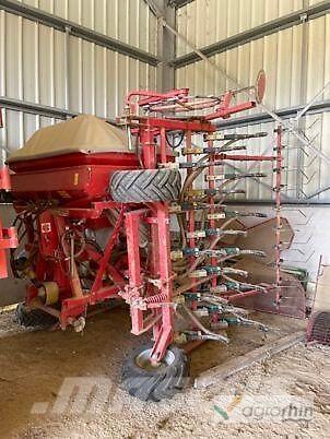 Kverneland TS مثاقيب مدمجة