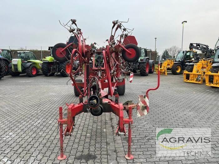 Lely LOTUS 1250 مكابس وميبسات التبن
