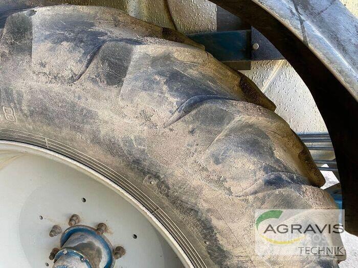 Lemken ALBATROS 40/24 الرشاشات