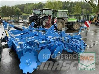 Lemken Rubin 10/300 كاسحات